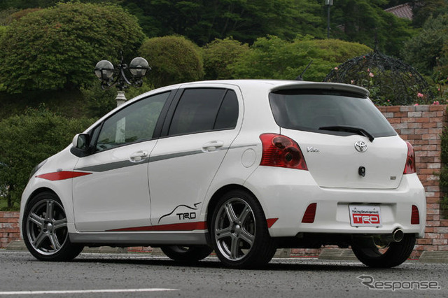 ヴィッツ RS用ハイレスポンスマフラーVer.R 新発売…TRD