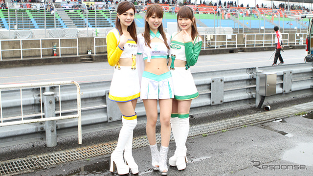 スーパーGT『マツモトキヨシRQ/バンテリンレースクイーン/ペトロナスエンジェル』乙幡紗紀・松瀬結衣・上原りさ子