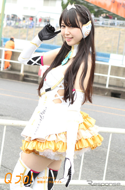 スーパーGT 『レーシングミクサポーターズ2015』荒井つかさ・山村ケレール・水谷望愛・熊江流唯