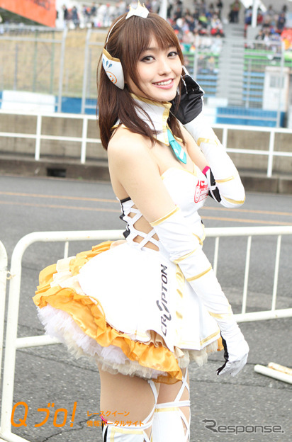 スーパーGT 『レーシングミクサポーターズ2015』荒井つかさ・山村ケレール・水谷望愛・熊江流唯