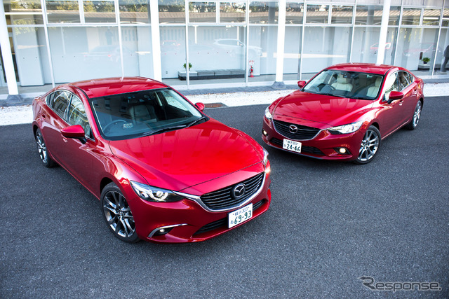マツダ アテンザ 改良新型モデル(左)と旧型モデル(右)
