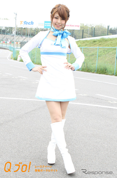 スーパーフォーミュラ『ZOJIRUSHI Circuit Lady』春野佳弥・蒼井彩加