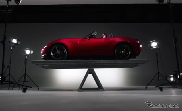 新型マツダロードスターの米国映像(動画キャプチャ)
