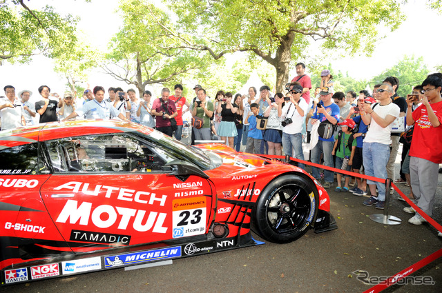 Y156に展示された2013MOTUL AUTECH GT-Rエンジン始動
