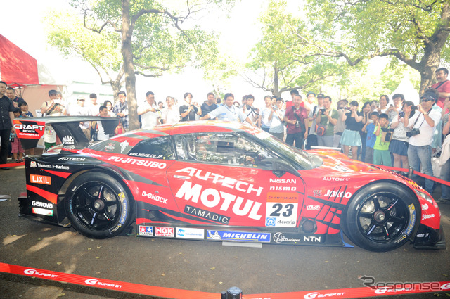 Y156に展示された2013MOTUL AUTECH GT-Rエンジン始動