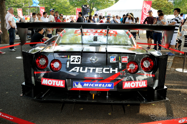 Y156に展示された2013MOTUL AUTECH GT-R