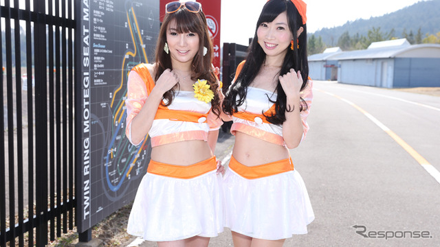 スーパー耐久シリーズ2015『岡部自動車ZEROSUNギャル』蛍純・葉山なな子