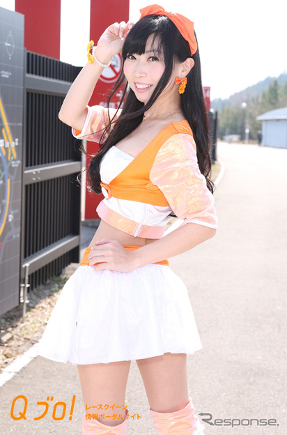 スーパー耐久シリーズ2015『岡部自動車ZEROSUNギャル』蛍純・葉山なな子