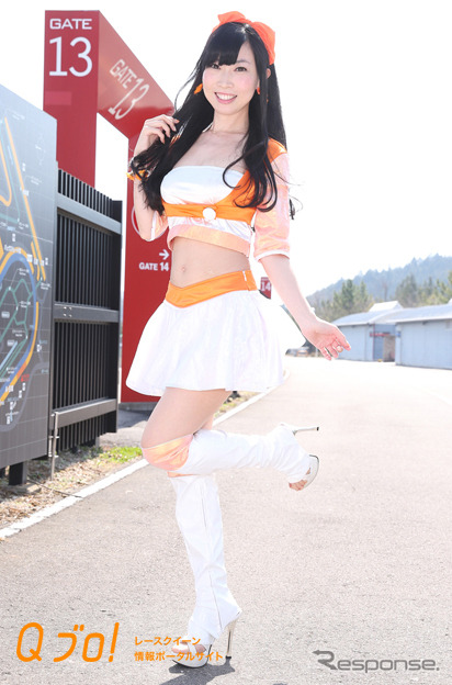 スーパー耐久シリーズ2015『岡部自動車ZEROSUNギャル』蛍純・葉山なな子