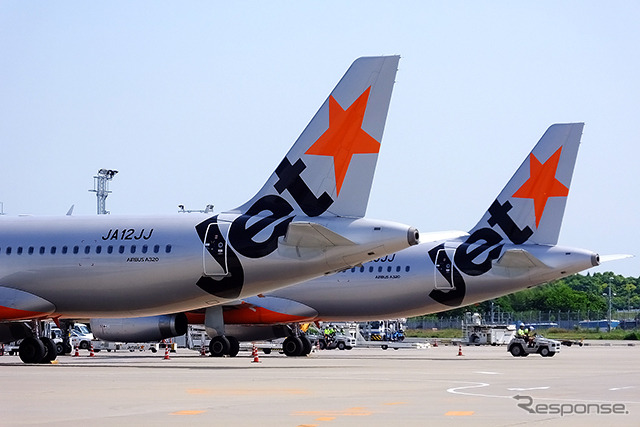 ジェットスター・ジャパン成田－香港線の初日。晴天の成田空港にジェットスター機が行き交う