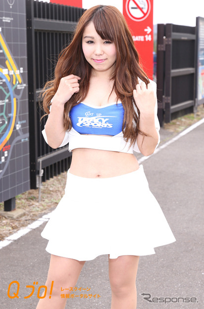 スーパー耐久シリーズ2015『TRACY SPORTSレースクイーン』愛場れいら・渡辺みう・LINA