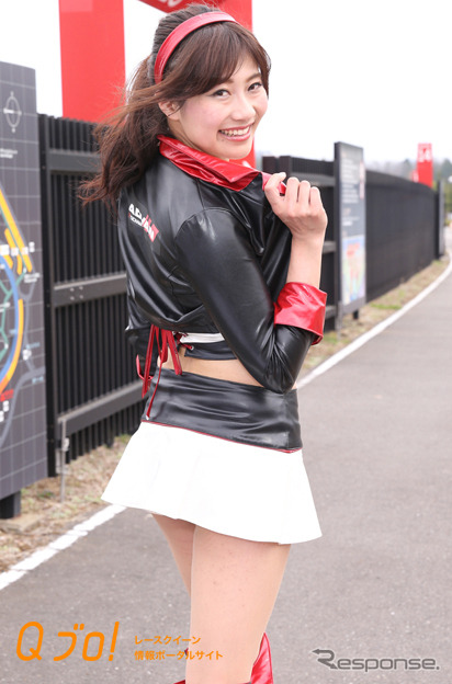 スーパー耐久シリーズ2015『TRACY SPORTSレースクイーン・ADVAN GAL』竹間瑠莉・阿久津真央