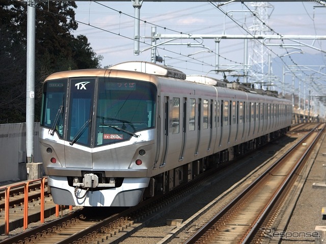 首都圏新都市鉄道はTXの2014年度営業実績を発表。輸送人員は沿線開発の進展などにより0.5％増加した。写真はTXで運用されているTX-2000系電車。