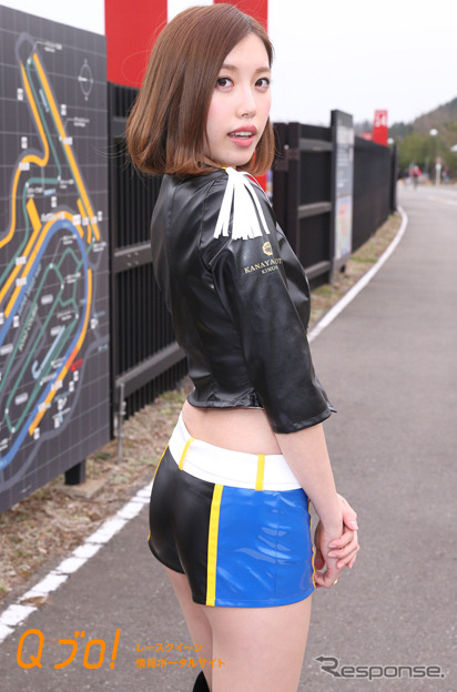 スーパー耐久シリーズ2015『adenuレーシングガールズ』小林レイミ・青木麻璃奈