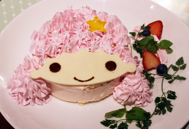 「あなたは誰とお祝いする? ふわふわショートケーキ」(ララ)