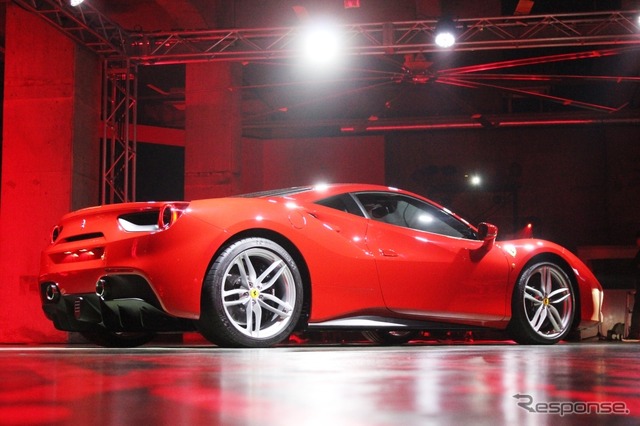 フェラーリ 488 GTB