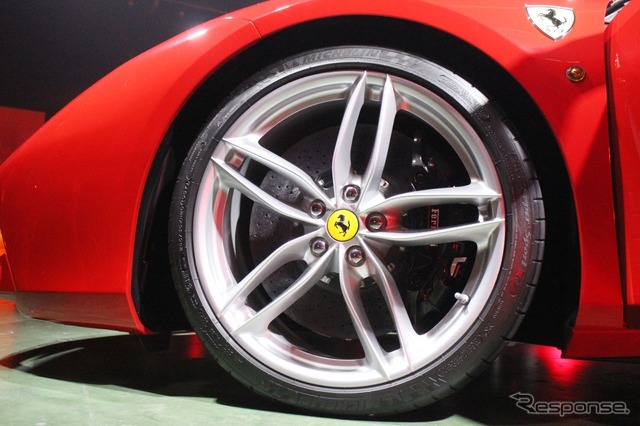 フェラーリ 488 GTB