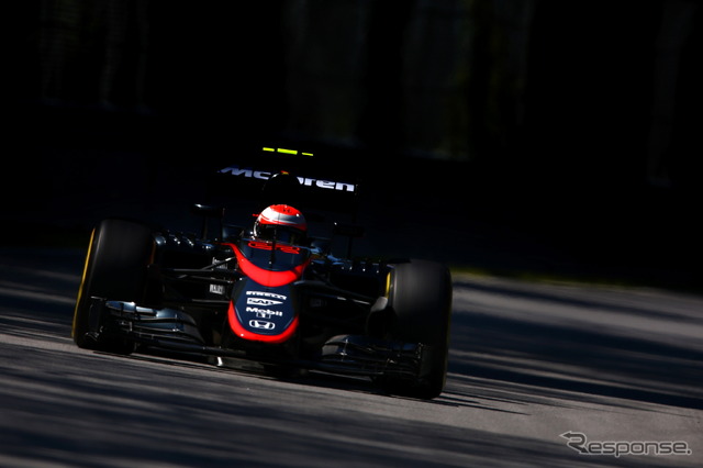 バトンはトラブルで予選は走れず