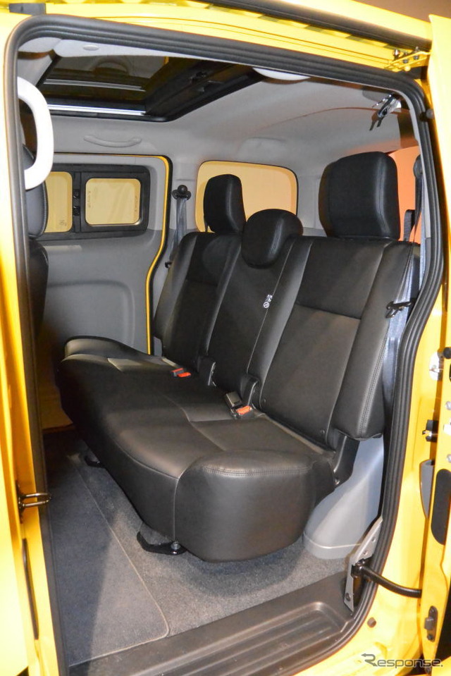 日産 NV200タクシー
