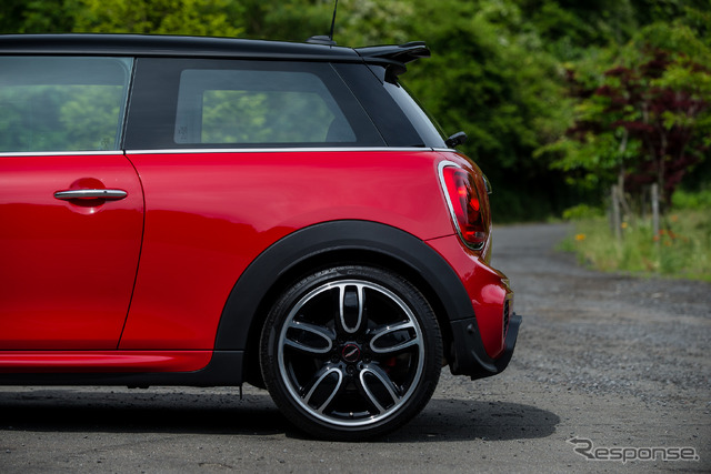 MINI ジョン・クーパー・ワークス(JCW)