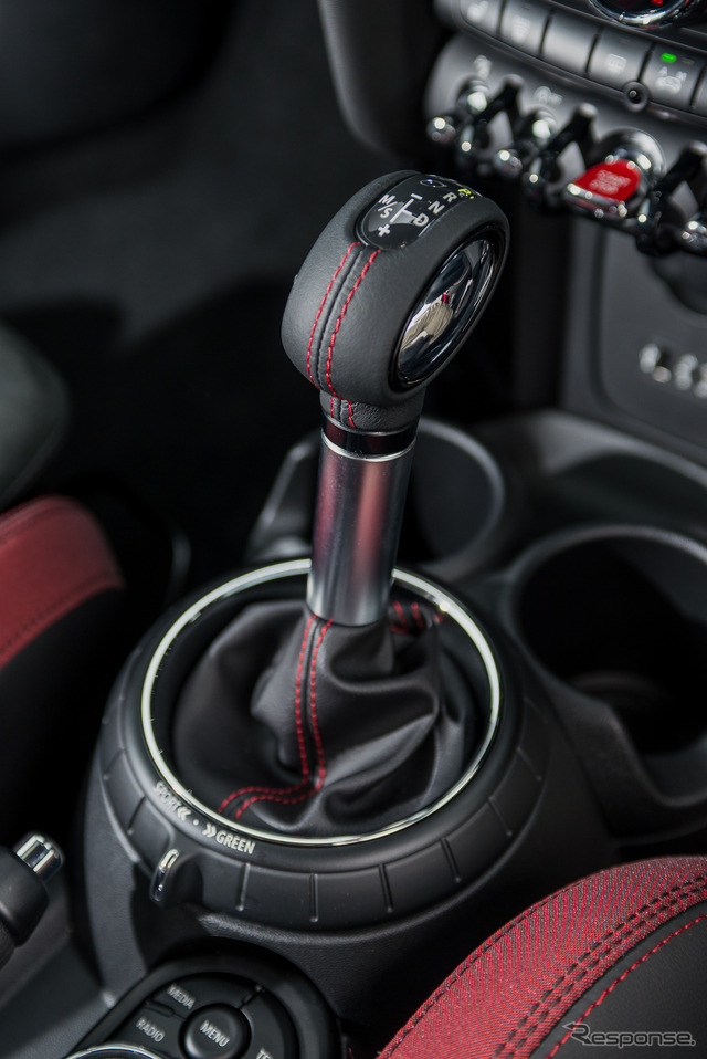 MINI ジョン・クーパー・ワークス(JCW)