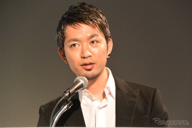 デザイナー 江角泰俊 氏