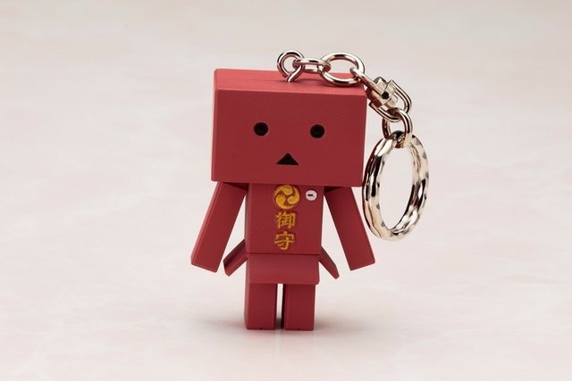 ダンボーが恋や学業を応援!お守りマスコット「omamori DANBOARD」11月発売