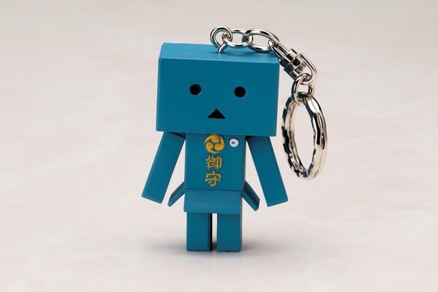 ダンボーが恋や学業を応援!お守りマスコット「omamori DANBOARD」11月発売
