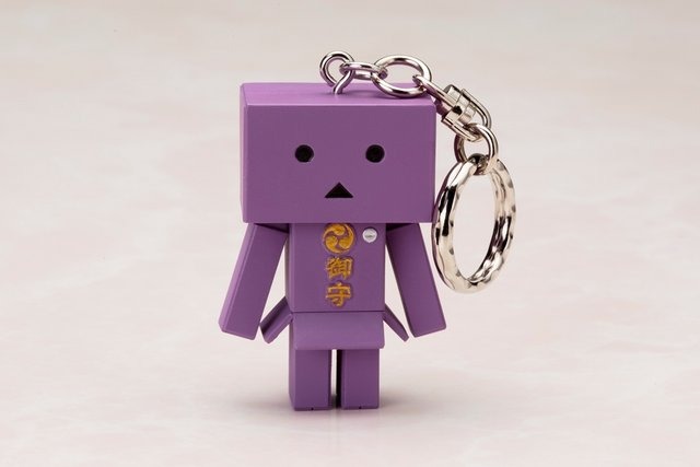 ダンボーが恋や学業を応援!お守りマスコット「omamori DANBOARD」11月発売