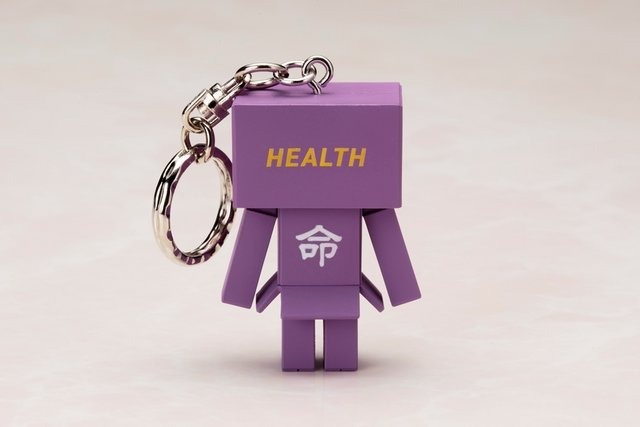 ダンボーが恋や学業を応援!お守りマスコット「omamori DANBOARD」11月発売