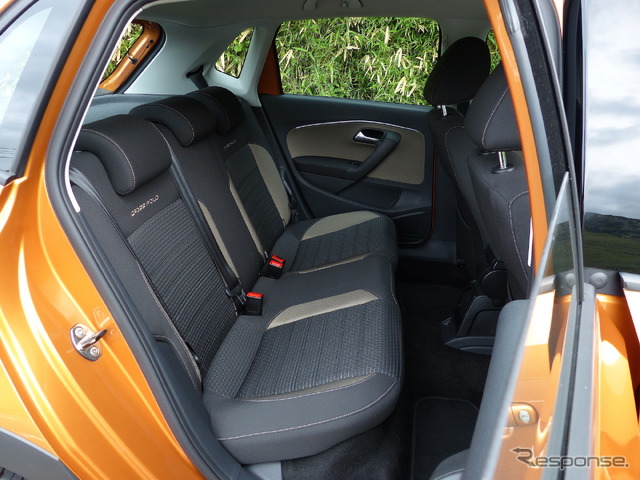 VW クロスポロ