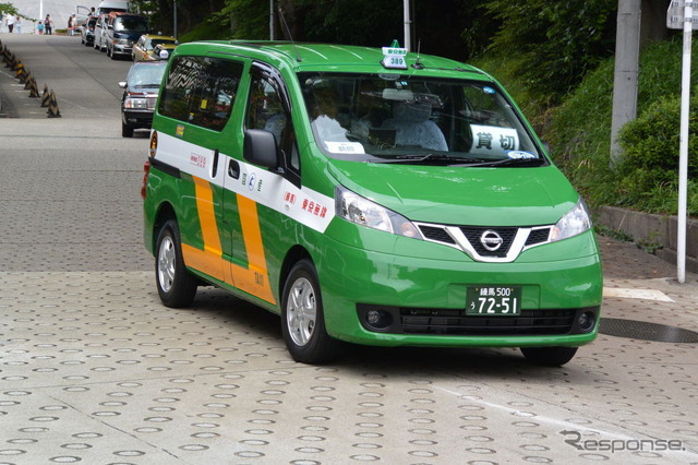 日産自動車 NV200タクシー