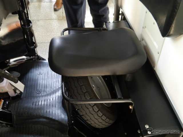日本エレクトライクの電動3輪自動車『エレクトライク』