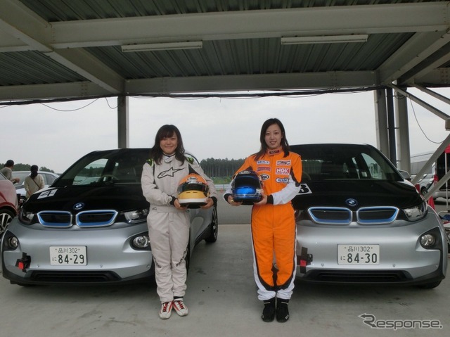 岩岡万梨恵さん（左）と北平絵奈美さん