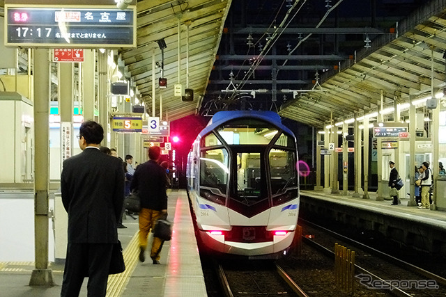 近鉄四日市駅