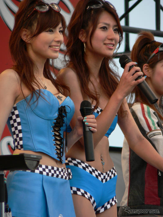 【鈴鹿8耐】レースクイーン写真蔵…第七弾、MotoMapガールズ のヘソピ