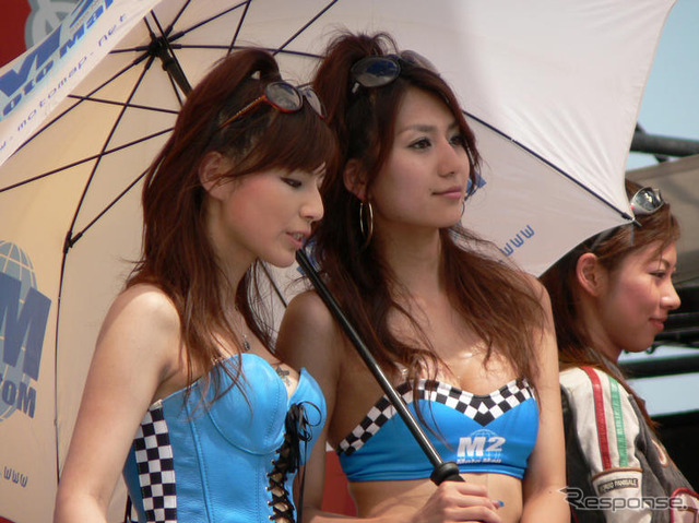 【鈴鹿8耐】レースクイーン写真蔵…第七弾、MotoMapガールズ のヘソピ