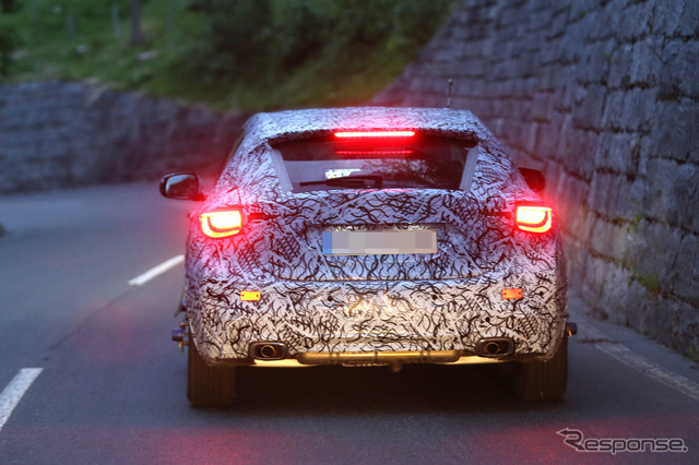 インフィニティQX30 スクープ写真
