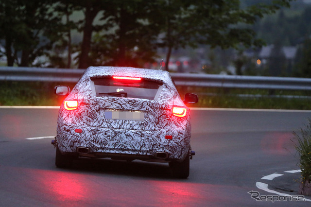 インフィニティQX30 スクープ写真
