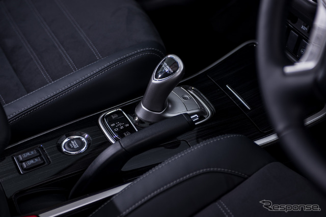 三菱 アウトランダーPHEV 改良新型