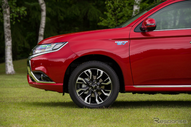 三菱 アウトランダーPHEV 改良新型