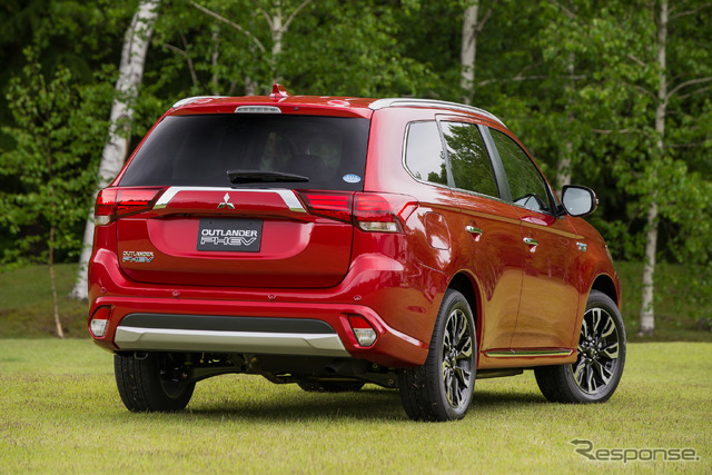 三菱 アウトランダーPHEV 改良新型