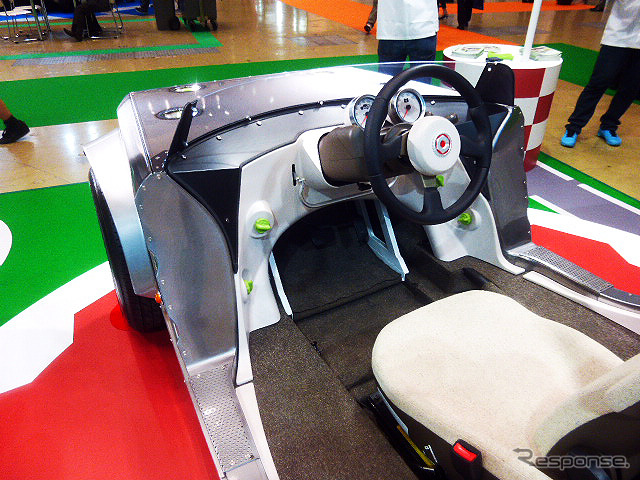 トヨタは拡張現実(AR)の世界でクルマの楽しさを紹介した(東京おもちゃショー2015)