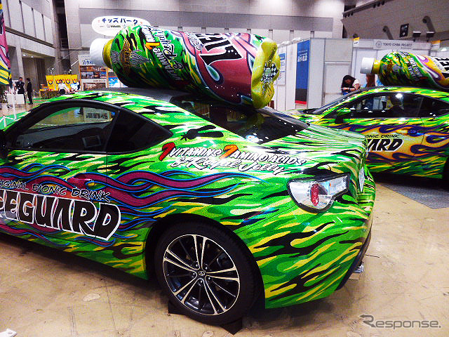 【東京おもちゃショー15】チェリオが走る!? ペットボトルデザインに塗られた86