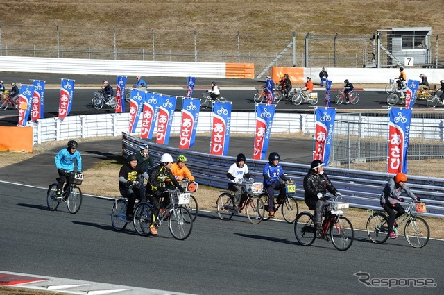 ママチャリ日本グランプリチーム対抗7時間耐久ママチャリ世界選手権