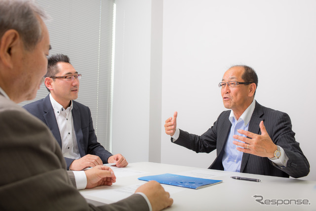 自動車評論家の松下宏氏、トヨタ田中義和主査、レスポンス三浦和也によるスペシャル対談