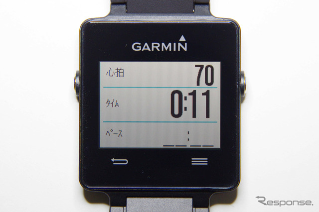 ランやバイクなどのアクティビティの計測中はこのような画面になる。心拍は別売のハートレートセンサーを使用している時だけ表示される。