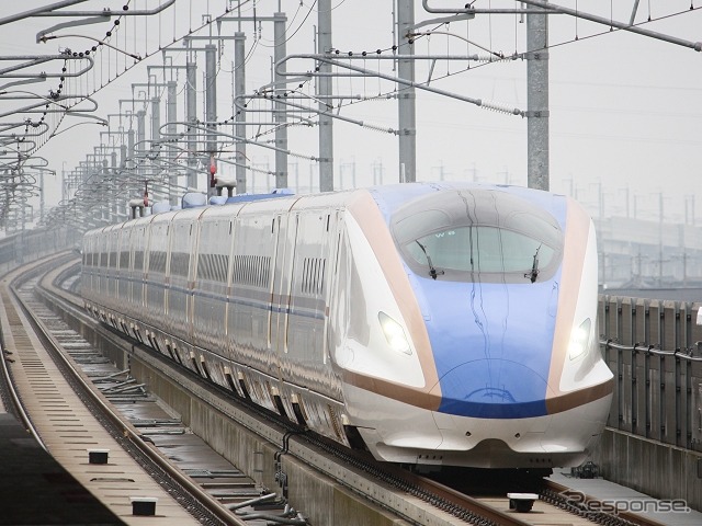 好調が続く北陸新幹線。上越妙高～糸魚川間では開業後3カ月間で前年同期の在来線特急に比べ約3倍の利用があった。