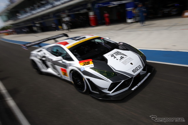 GT300にスポット参戦の#28 ランボルギーニは予選22位。