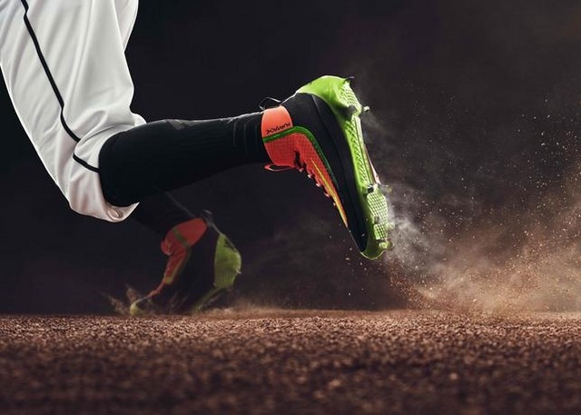 爆発的な速さを生み出す…ナイキの野球用スパイク「ハラチ 2K FILTH」